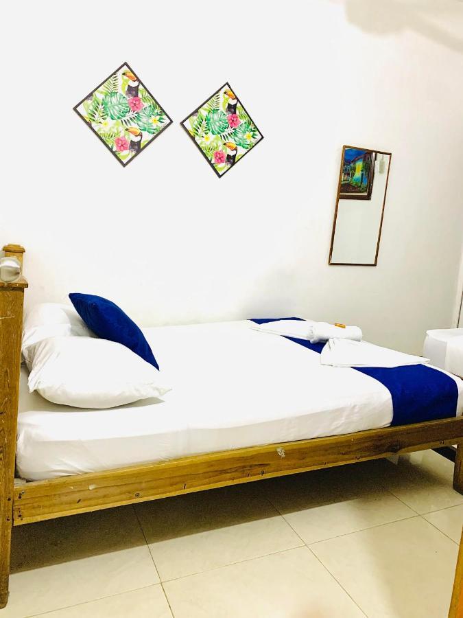 Hostal La Espanola De Getsemani Cartagena Bagian luar foto